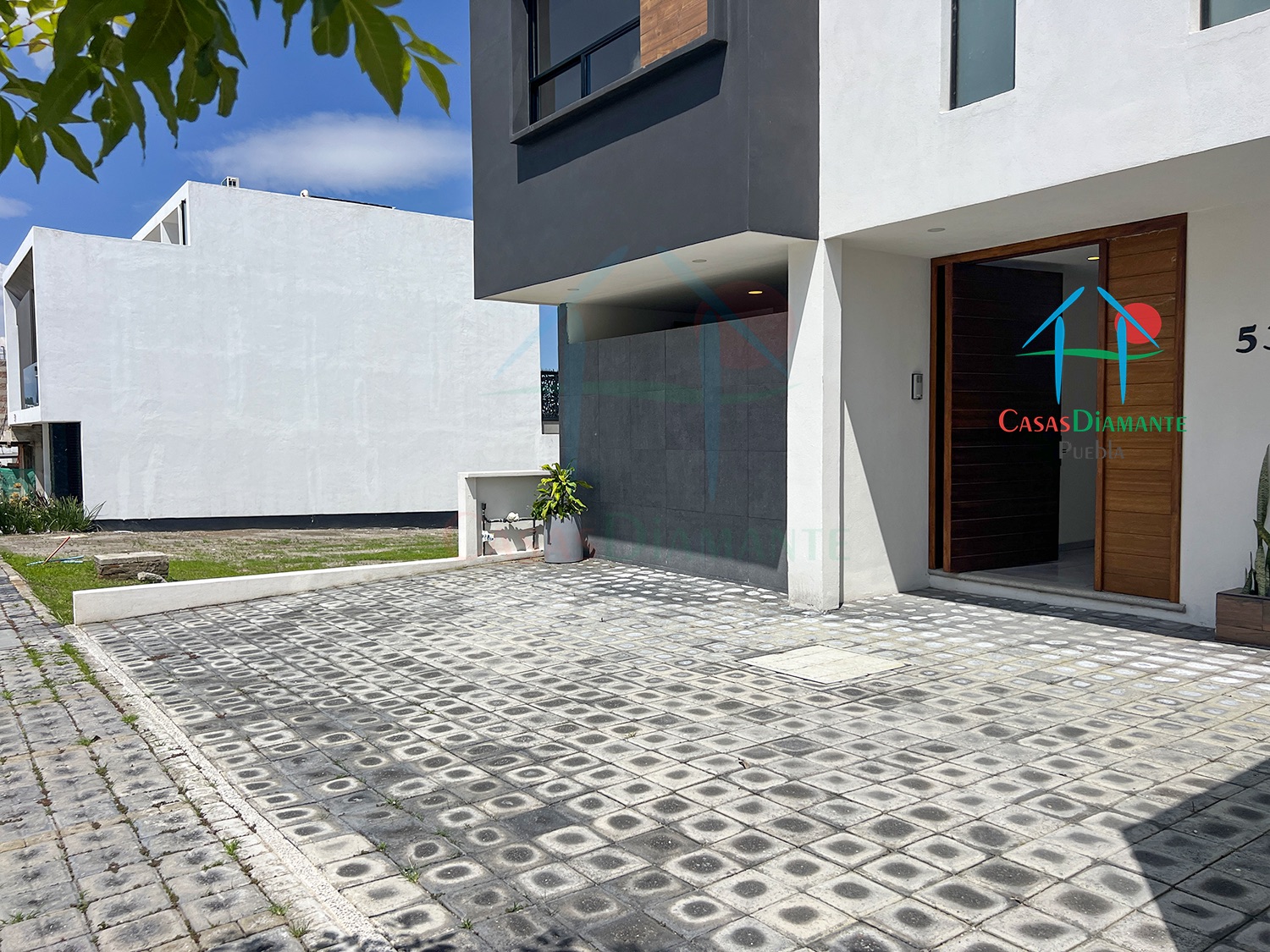 Parque Aguascalientes Casa Hugo EC - Estacionamiento 2